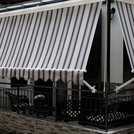 Casa Vacanze Sannazzaro 70 那不勒斯 外观 照片