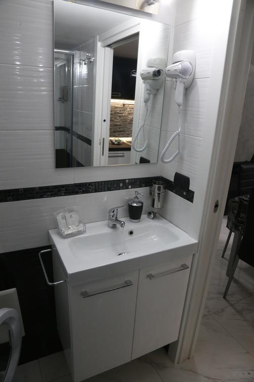 Casa Vacanze Sannazzaro 70 那不勒斯 外观 照片