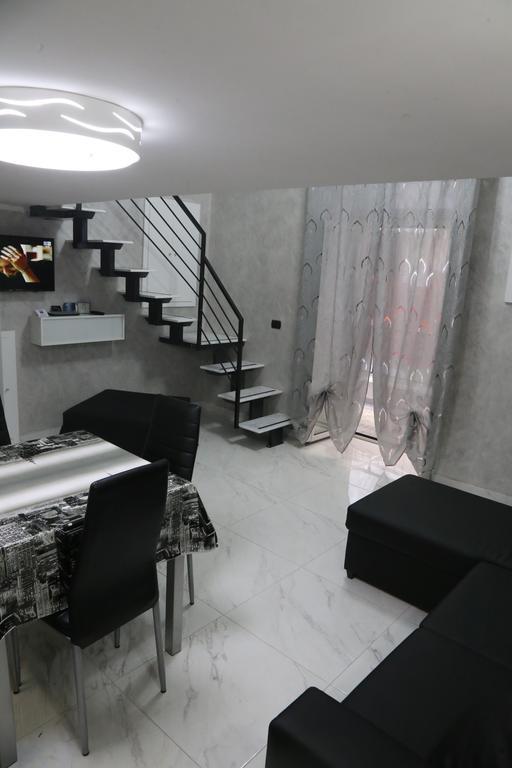 Casa Vacanze Sannazzaro 70 那不勒斯 外观 照片