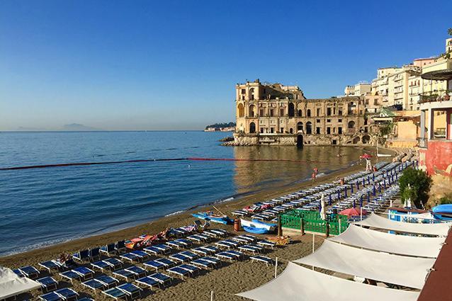 Casa Vacanze Sannazzaro 70 那不勒斯 外观 照片