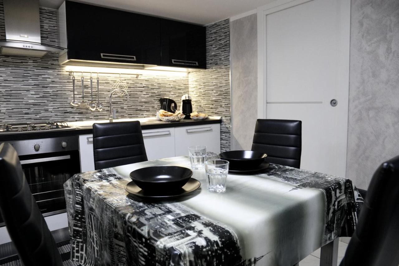 Casa Vacanze Sannazzaro 70 那不勒斯 外观 照片