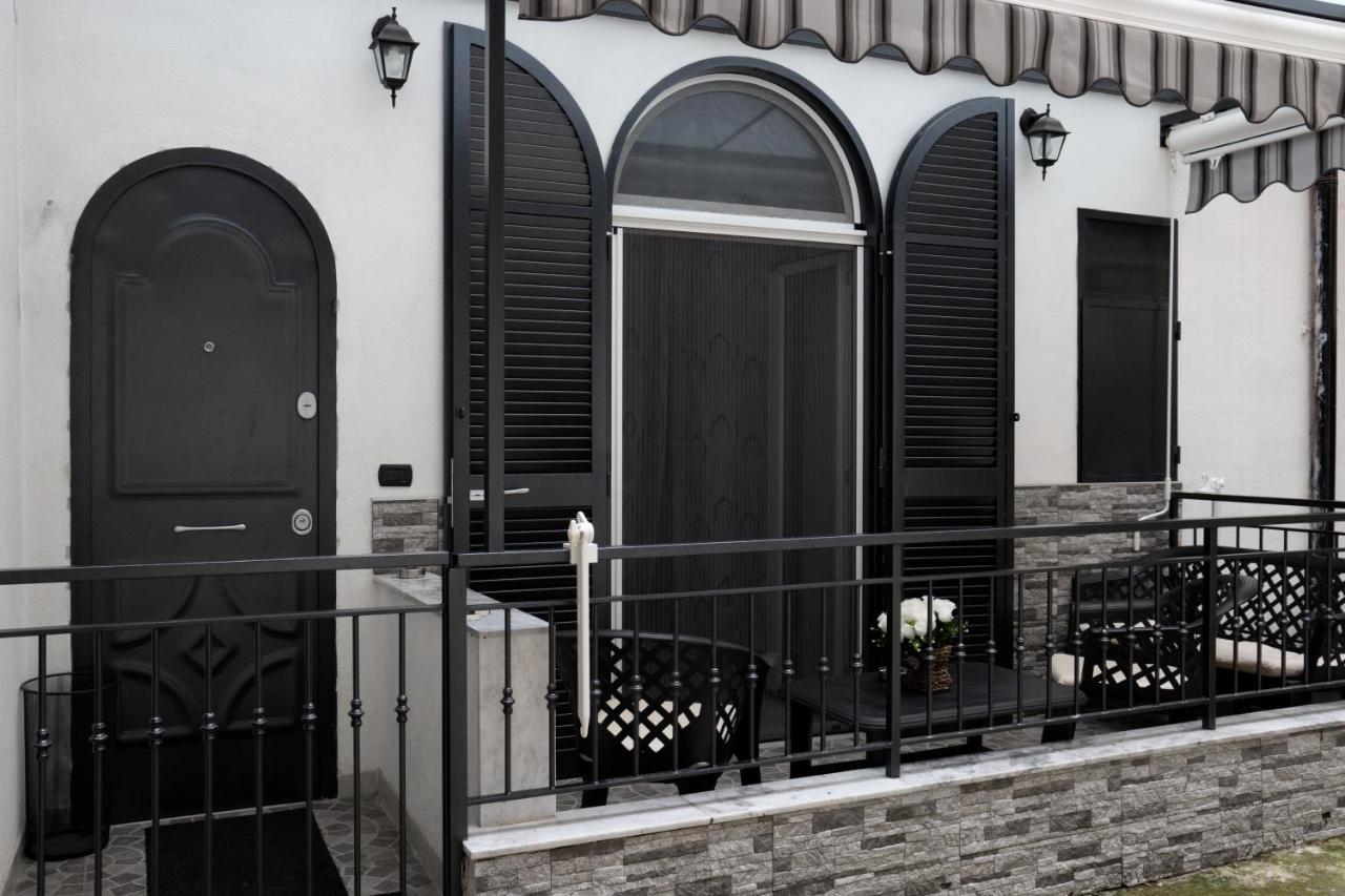Casa Vacanze Sannazzaro 70 那不勒斯 外观 照片